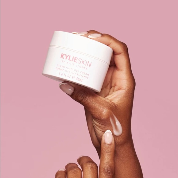 Kylie Skin Clarifying Gel Cream - Picture 5 of 7